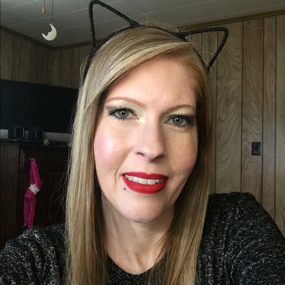 Meet your Posher, Pam - Picture 6 of 6